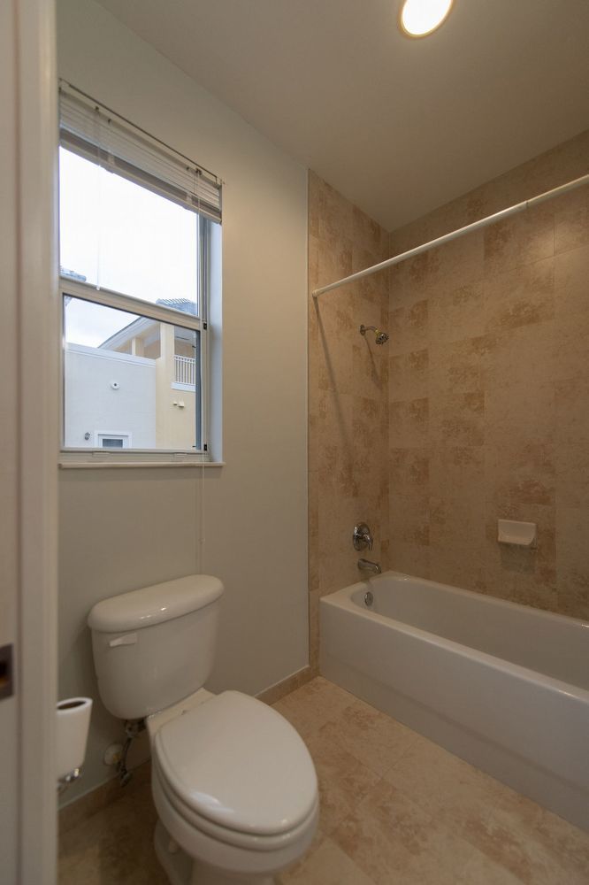 3/3/1 TOWNHOUSE property image