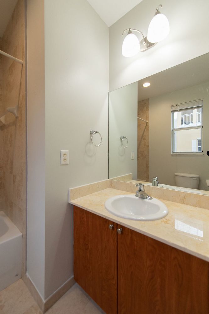 3/3/1 TOWNHOUSE property image
