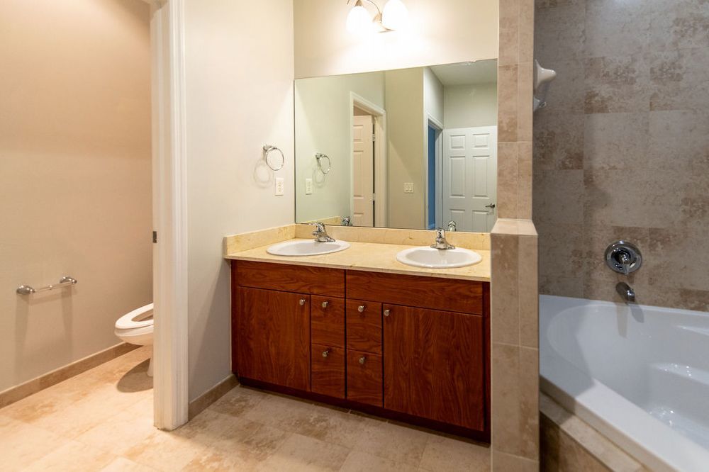 3/3/1 TOWNHOUSE property image