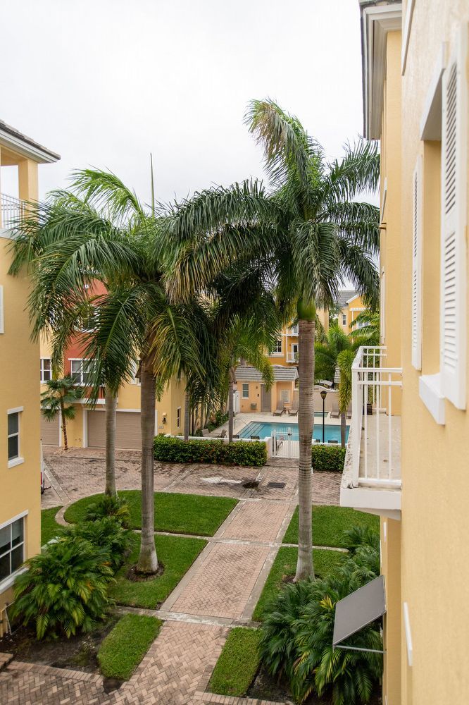 3/3/1 TOWNHOUSE property image