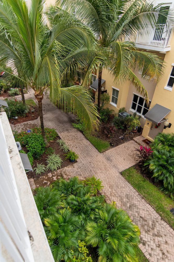 3/3/1 TOWNHOUSE property image