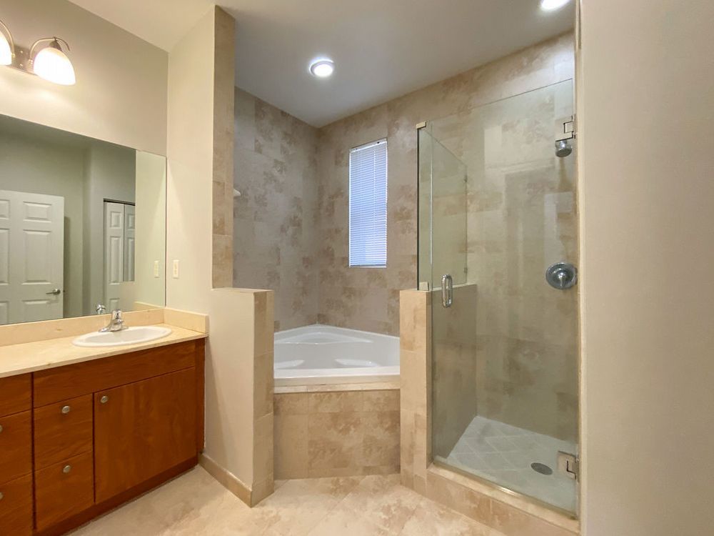 3/3/1 TOWNHOUSE property image