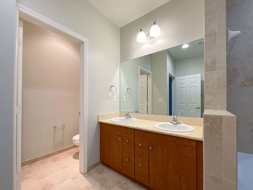 3/3/1 TOWNHOUSE property image