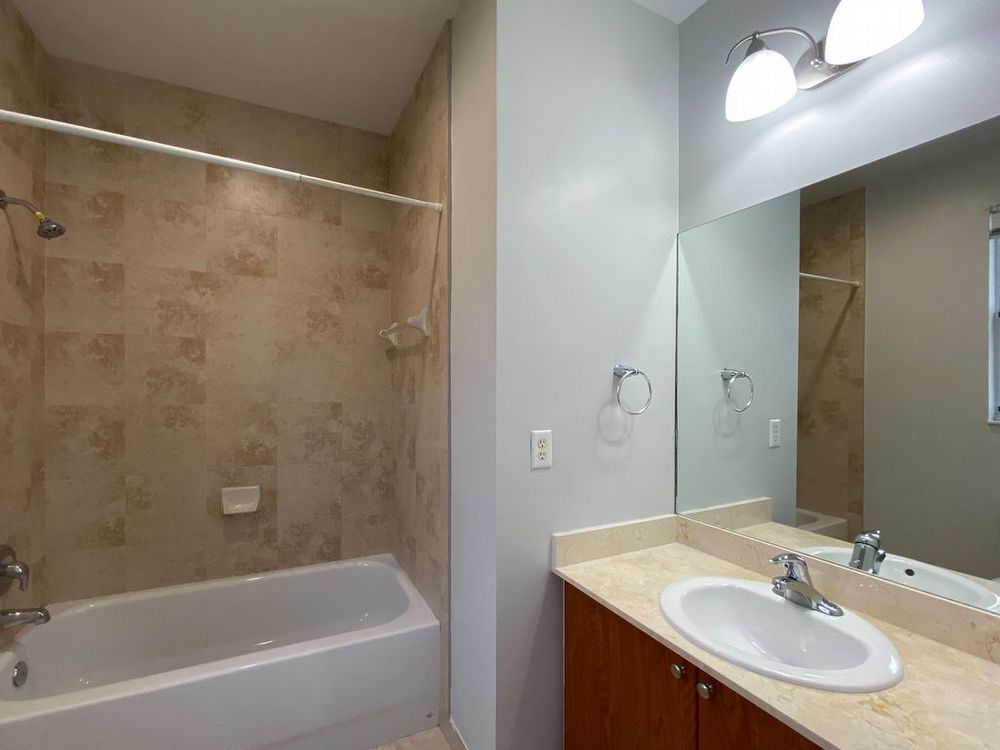 3/3/1 TOWNHOUSE property image
