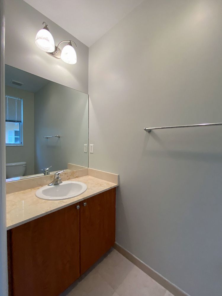3/3/1 TOWNHOUSE property image