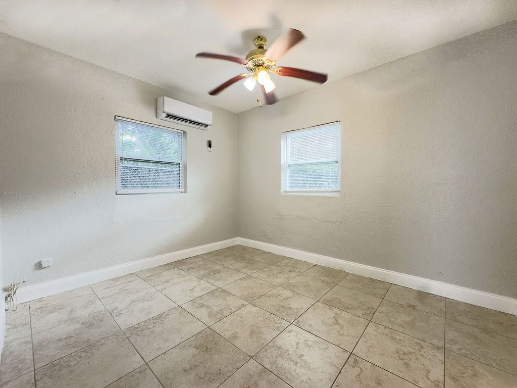 CUTE HOUSE, GREAT PRICE! property image