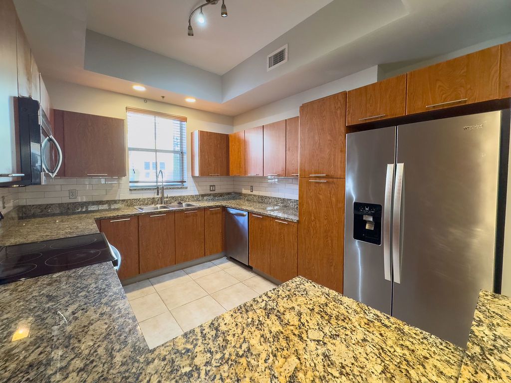 VINTAGE AT LIGHTHOUSE POINT property image