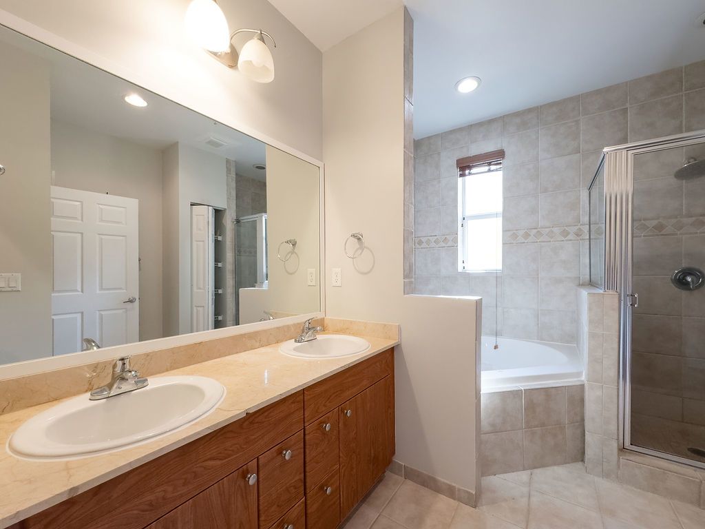 VINTAGE AT LIGHTHOUSE POINT property image