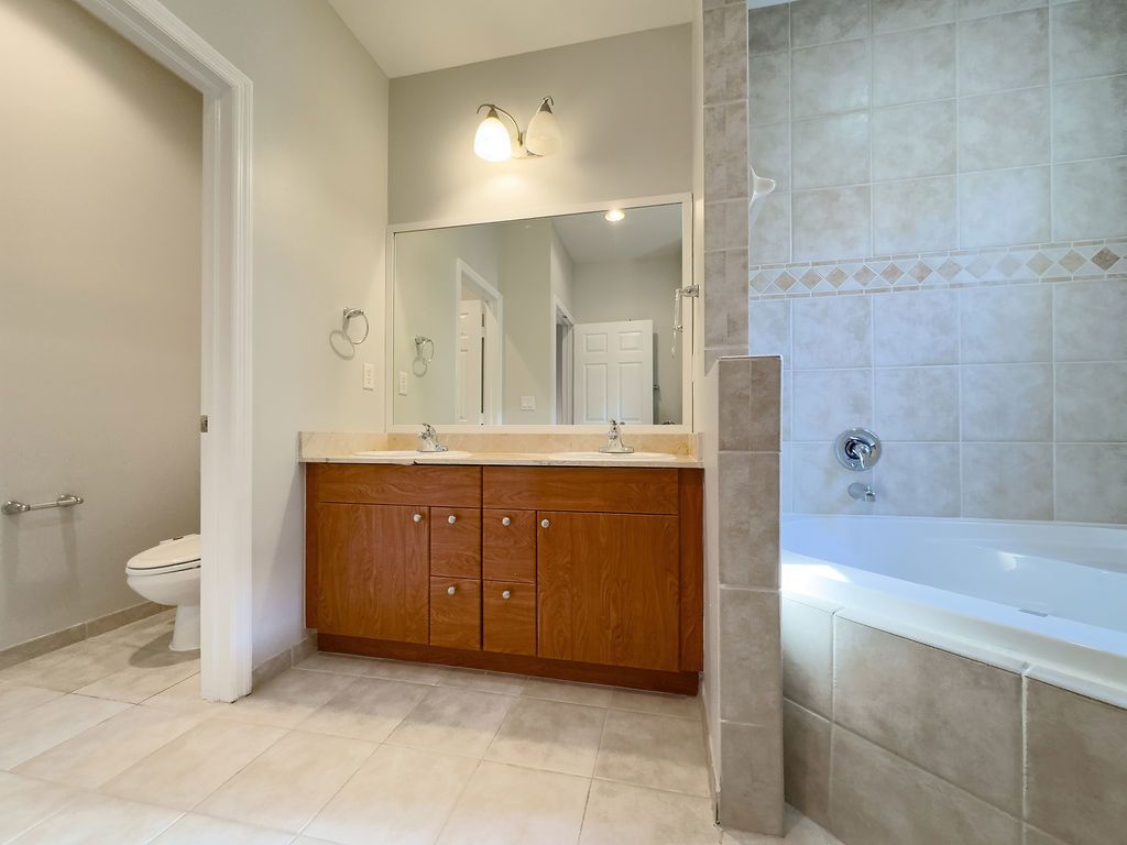 VINTAGE AT LIGHTHOUSE POINT property image